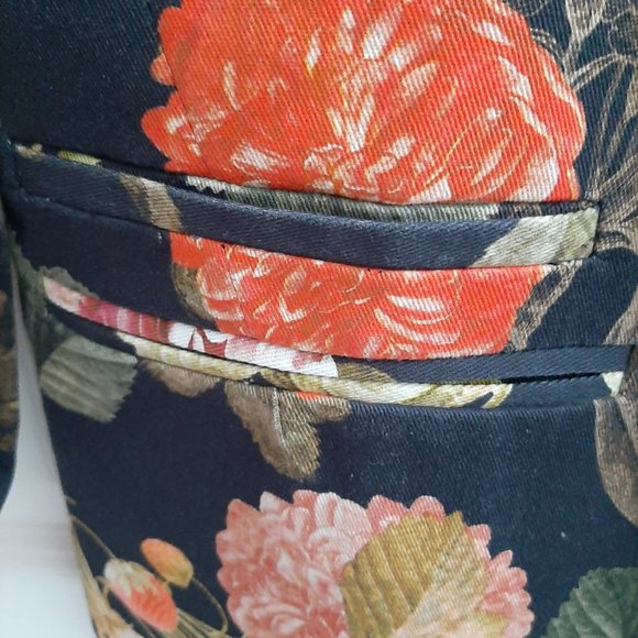 Jacket - Picture 4 of 12